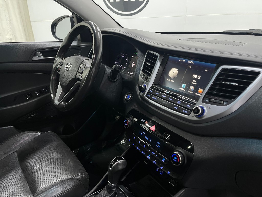 2017 Hyundai Tucson Image 18