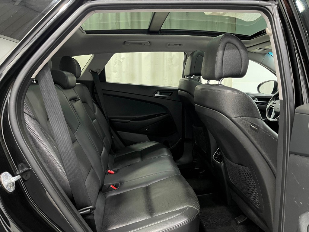2017 Hyundai Tucson Image 30