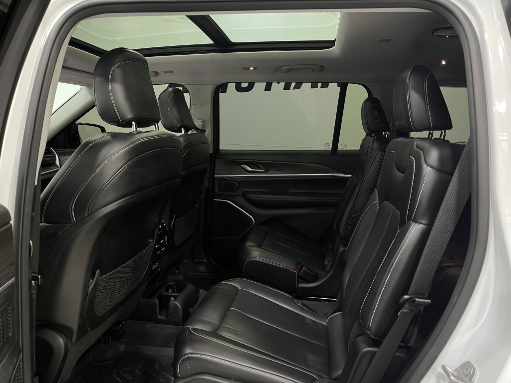 2021 Jeep Grand Cherokee Image 30