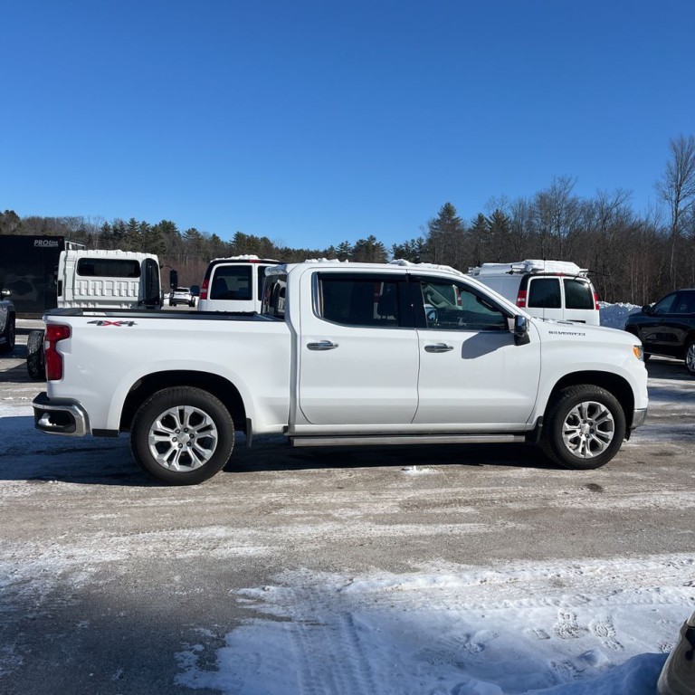 2022 Chevrolet Silverado 1500 Image 3