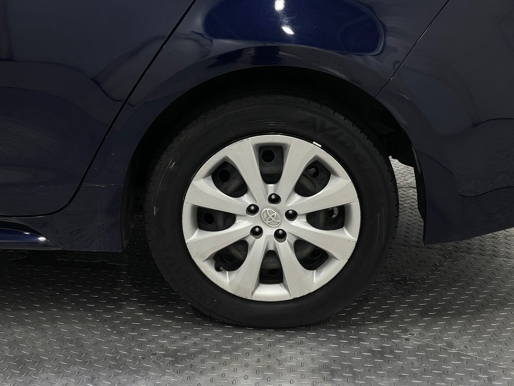 2023 Toyota Corolla Image 32