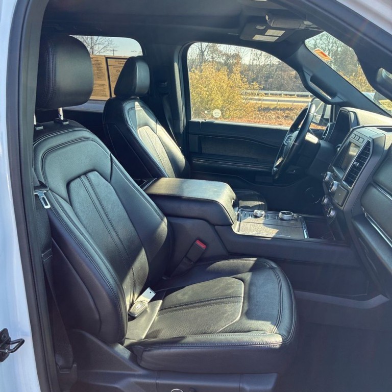 2021 Ford Expedition Image 8