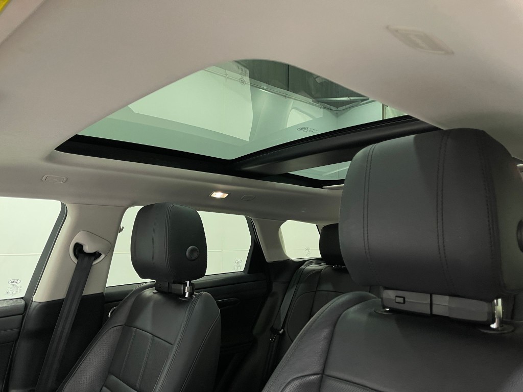 2020 Land Rover Range Rover Evoque Image 12