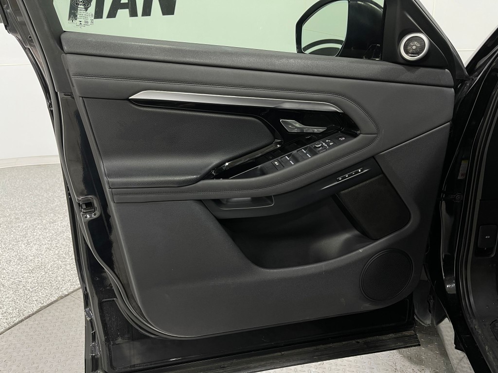 2020 Land Rover Range Rover Evoque Image 16