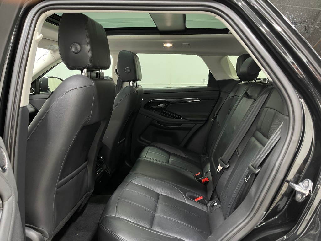 2020 Land Rover Range Rover Evoque Image 31