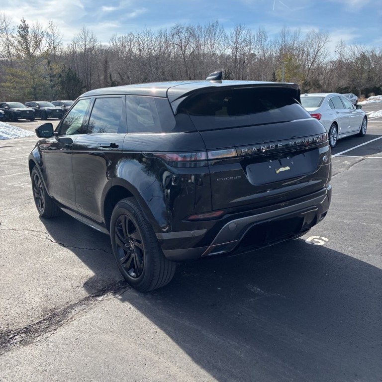 2021 Land Rover Range Rover Evoque Image 4