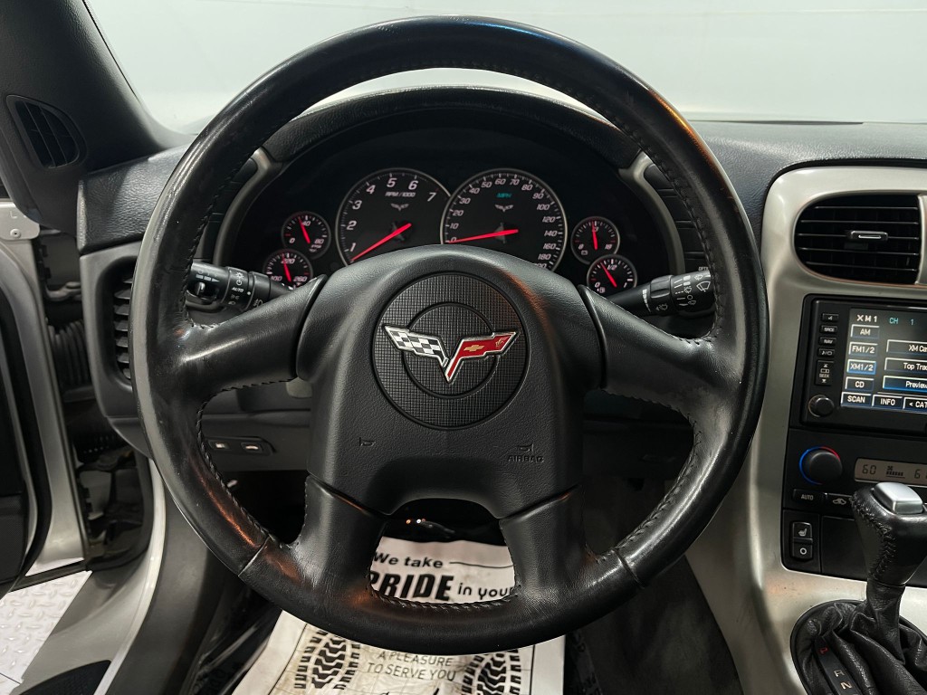 2005 Chevrolet Corvette Image 19