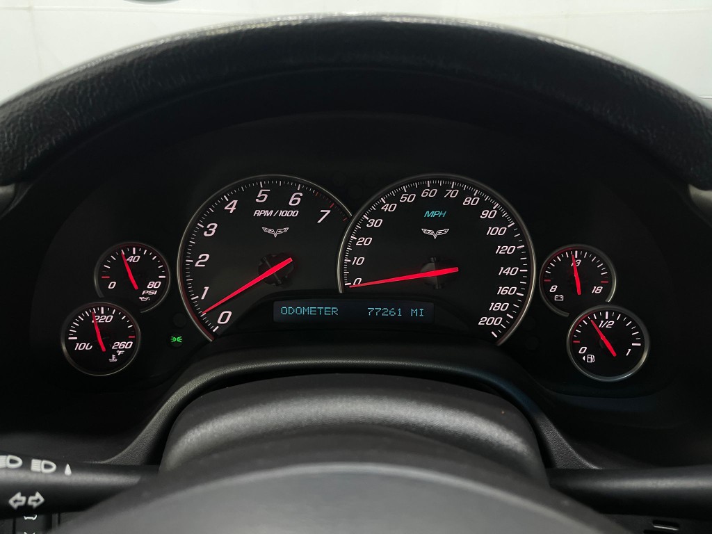 2005 Chevrolet Corvette Image 20