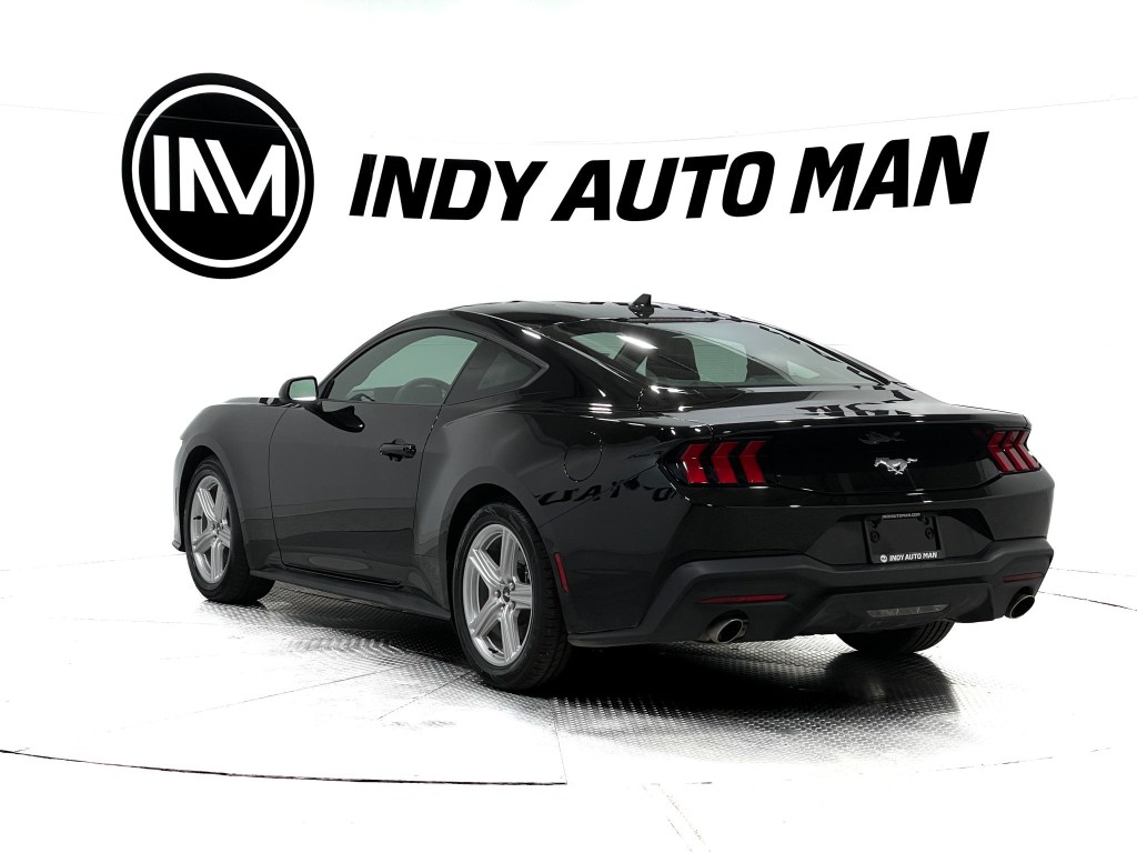 2026 Ford Mustang Image 6