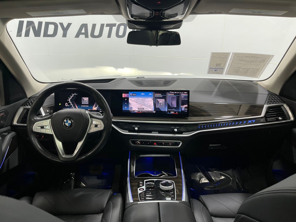 2023 BMW X7 Image 18