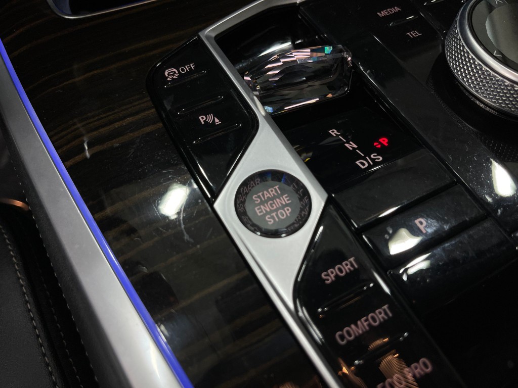 2023 BMW X7 Image 20