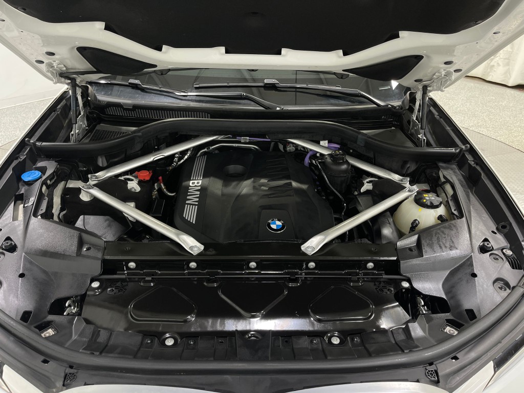 2023 BMW X7 Image 26