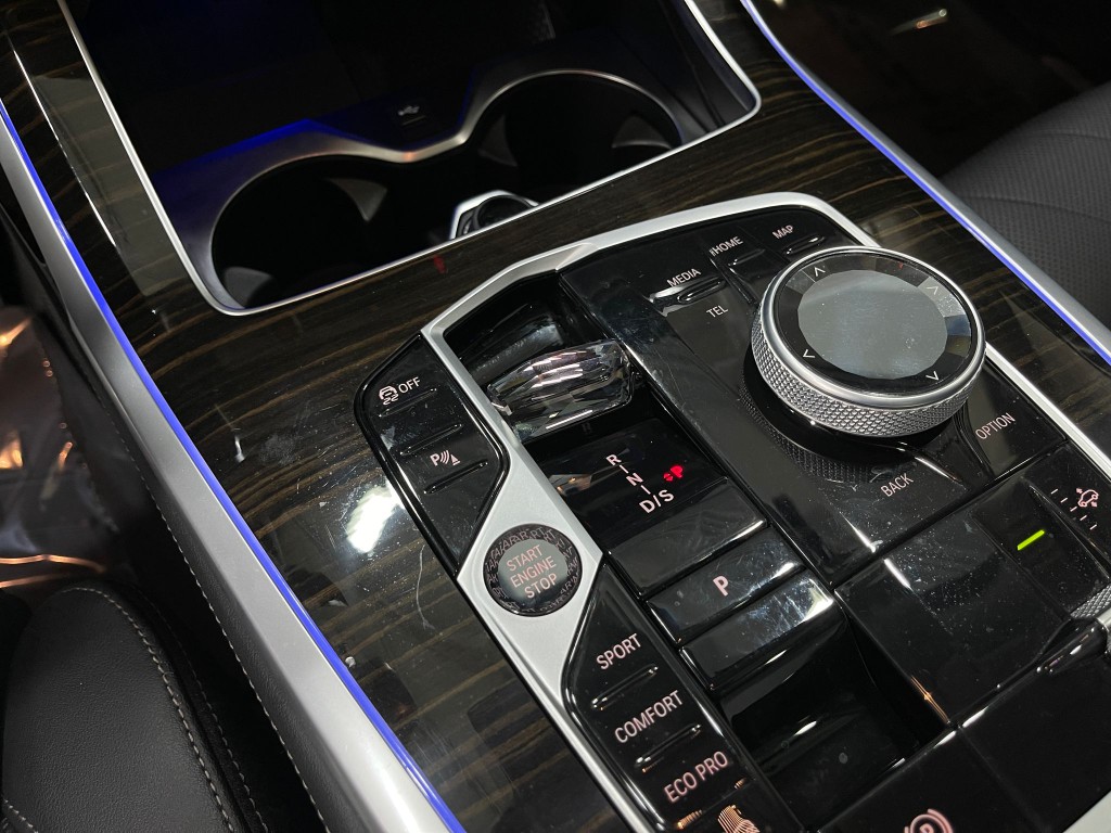 2023 BMW X7 Image 29