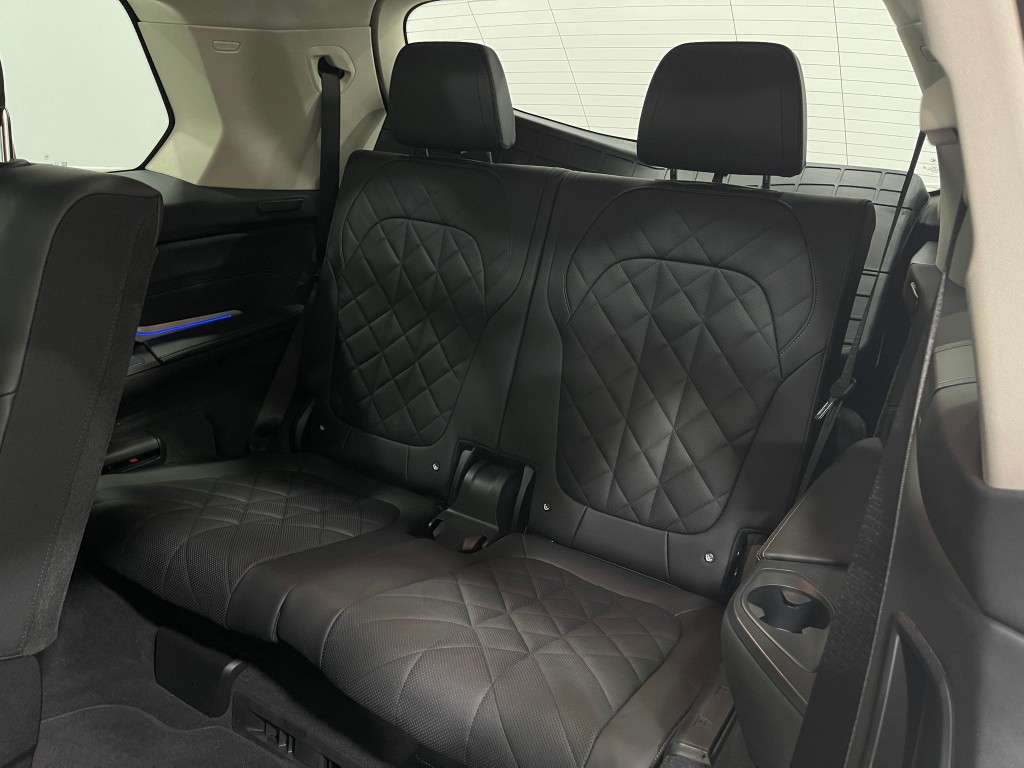 2023 BMW X7 Image 31