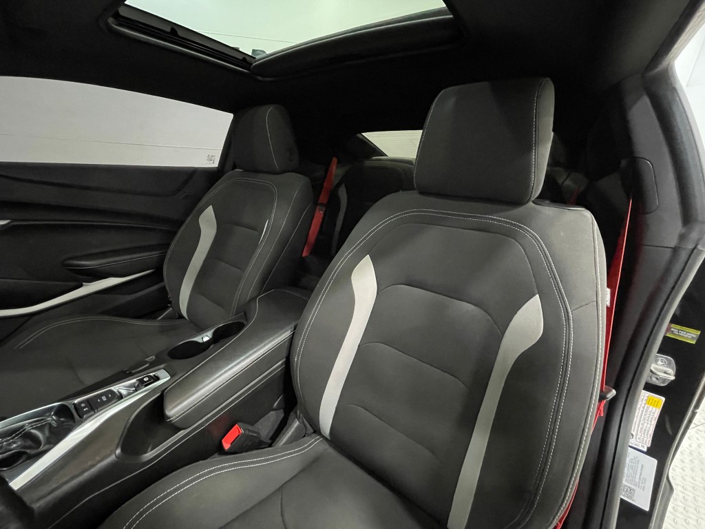 2022 Chevrolet Camaro Image 12