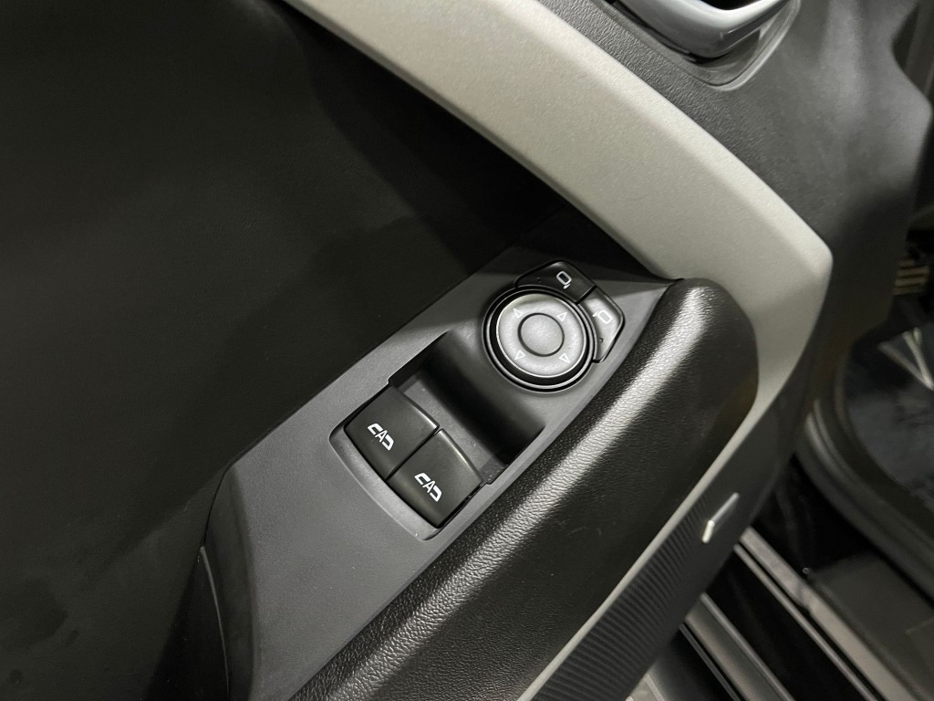 2022 Chevrolet Camaro Image 14