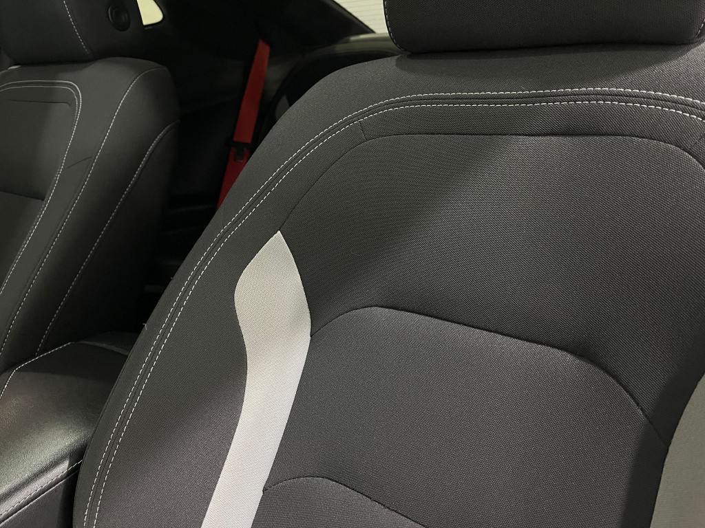 2022 Chevrolet Camaro Image 16