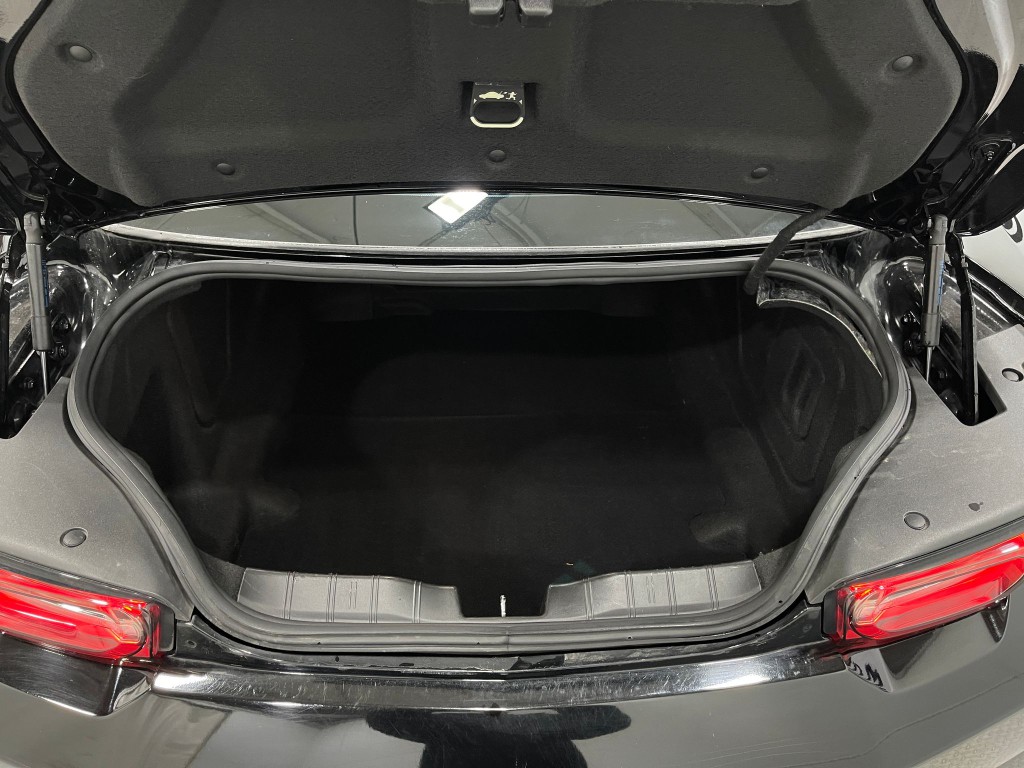 2022 Chevrolet Camaro Image 26