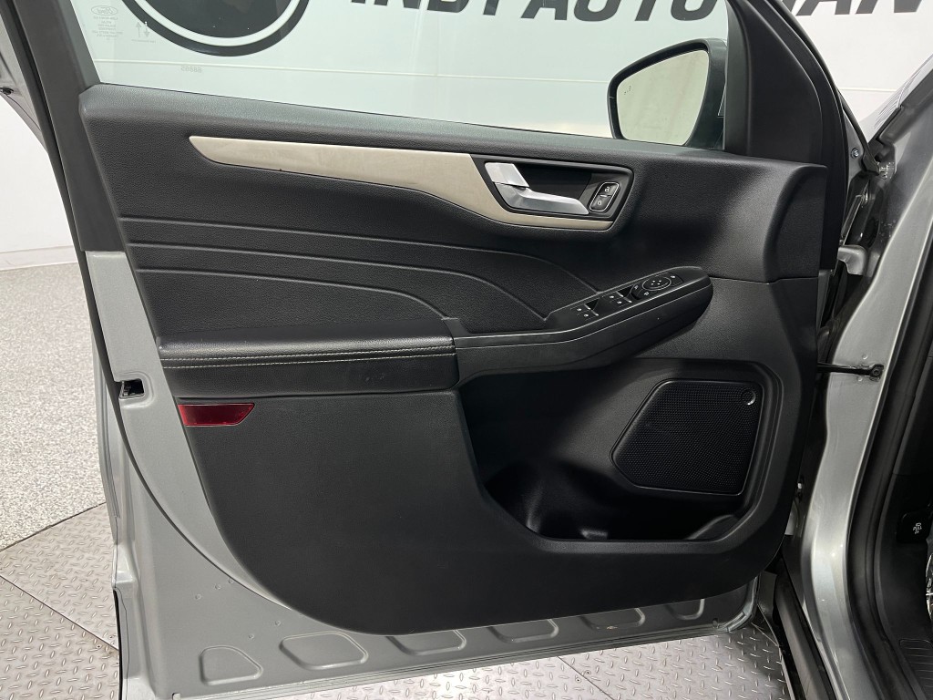 2022 Ford Escape Image 13