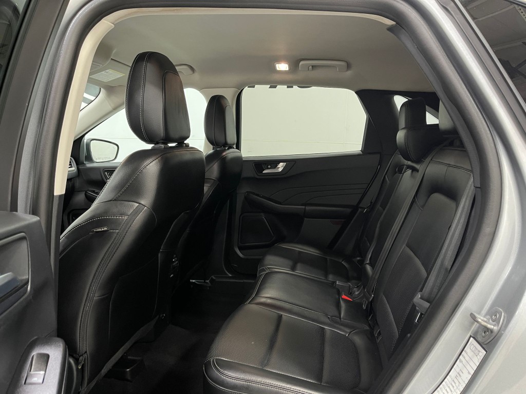 2022 Ford Escape Image 28