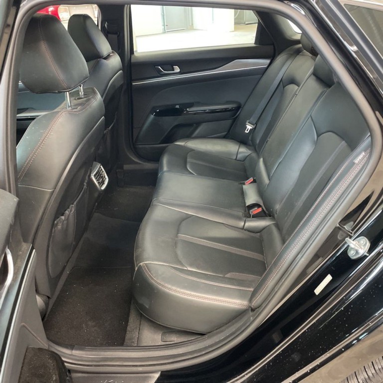 2022 Kia K5 Image 14