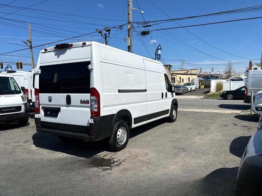 2022 RAM Promaster Image 3