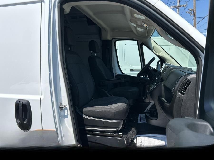 2022 RAM Promaster Image 6