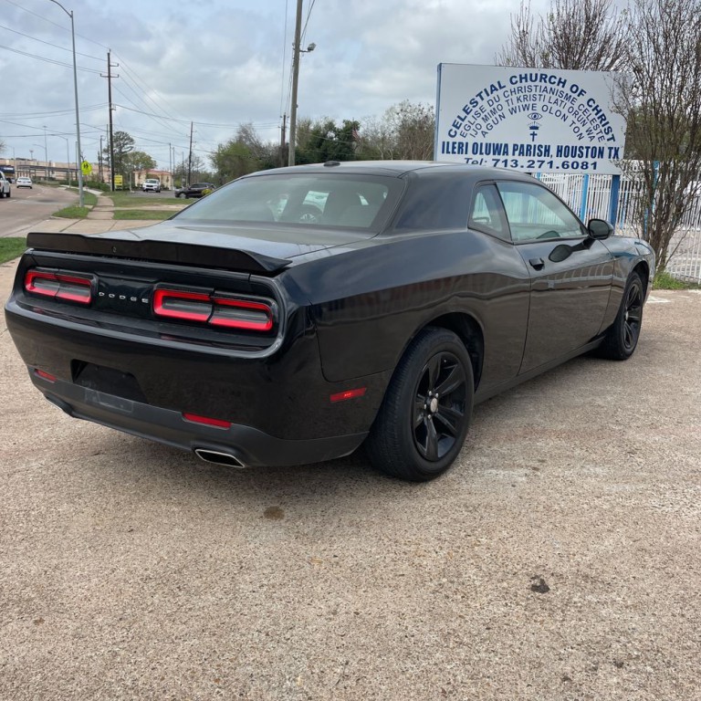2022 Dodge Challenger Image 3