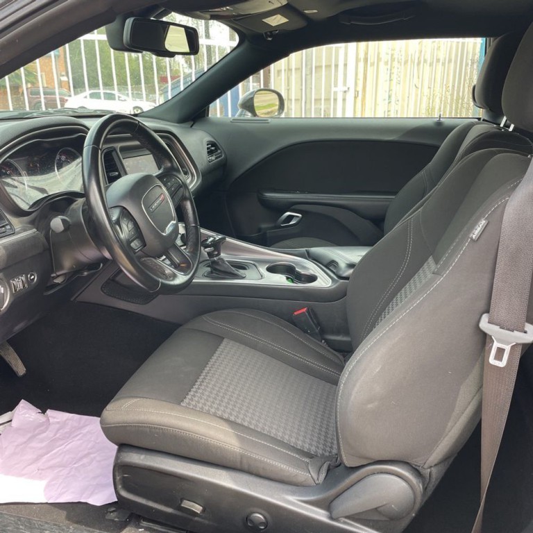 2022 Dodge Challenger Image 5