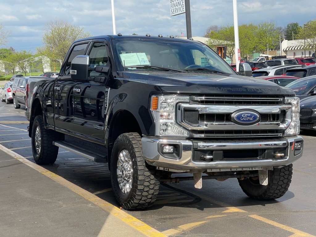 2022 Ford F-250 Image 2