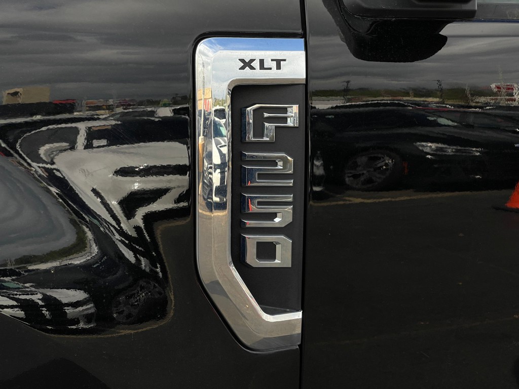 2022 Ford F-250 Image 37
