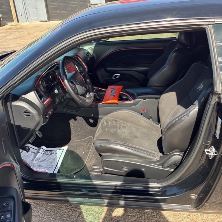 2022 Dodge Challenger Image 8