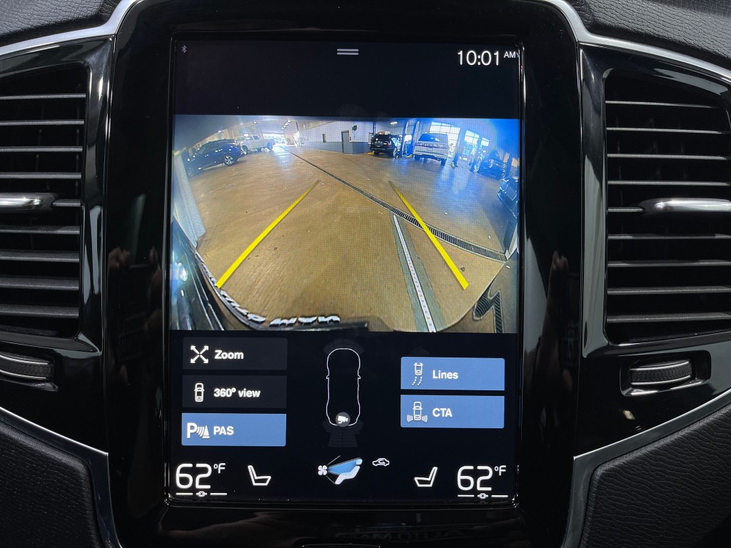 2021 Volvo XC90 Image 11