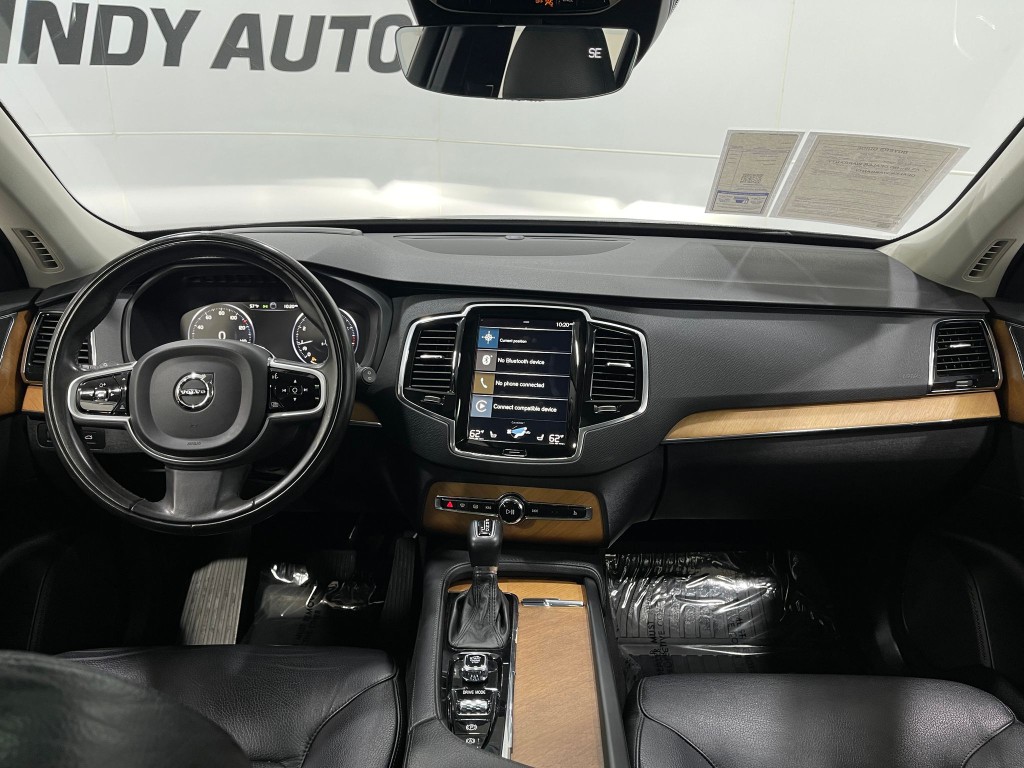 2021 Volvo XC90 Image 19