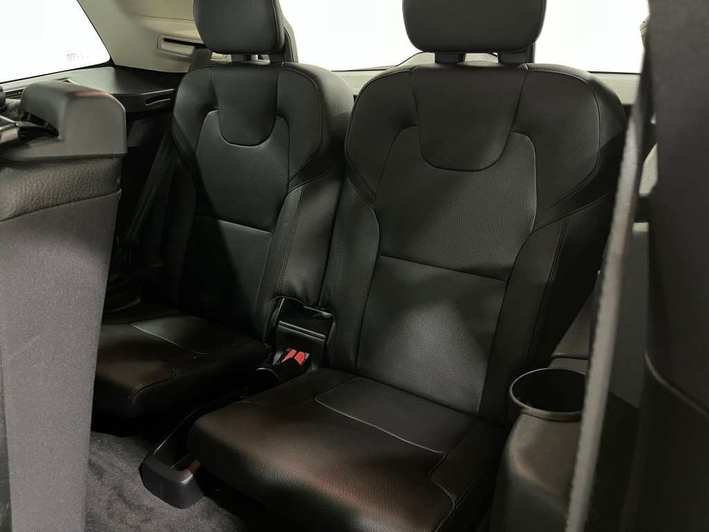 2021 Volvo XC90 Image 31