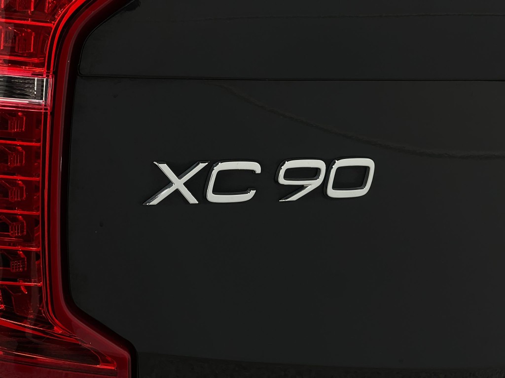 2021 Volvo XC90 Image 41