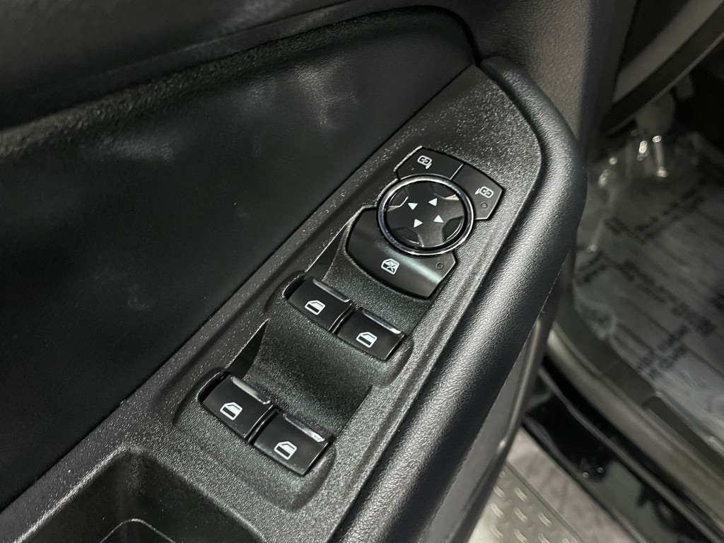 2021 Ford Edge Image 15