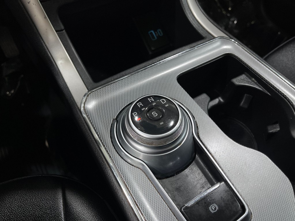 2021 Ford Edge Image 29