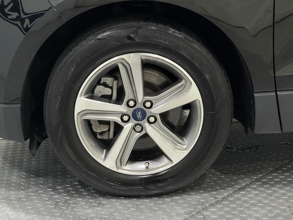 2021 Ford Edge Image 35