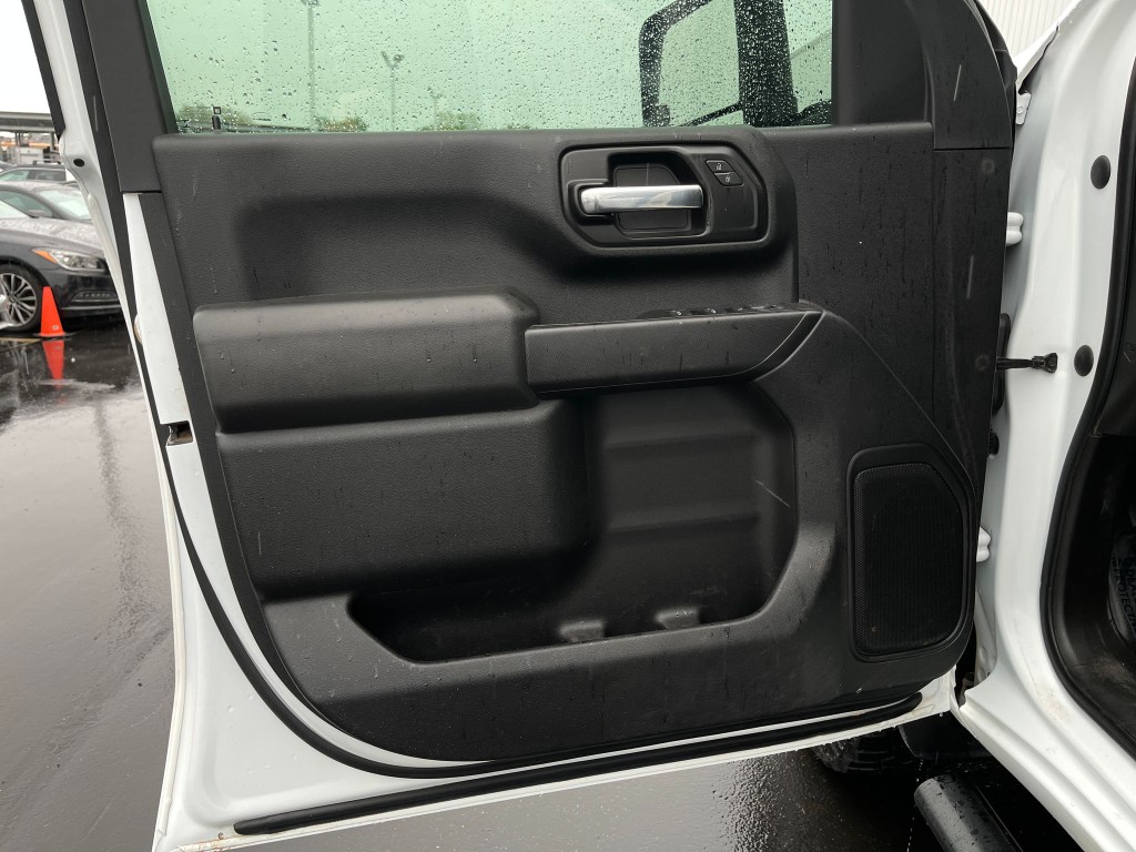 2021 Chevrolet Silverado 1500 Image 12