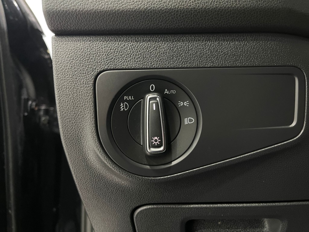 2021 Volkswagen Tiguan Image 22