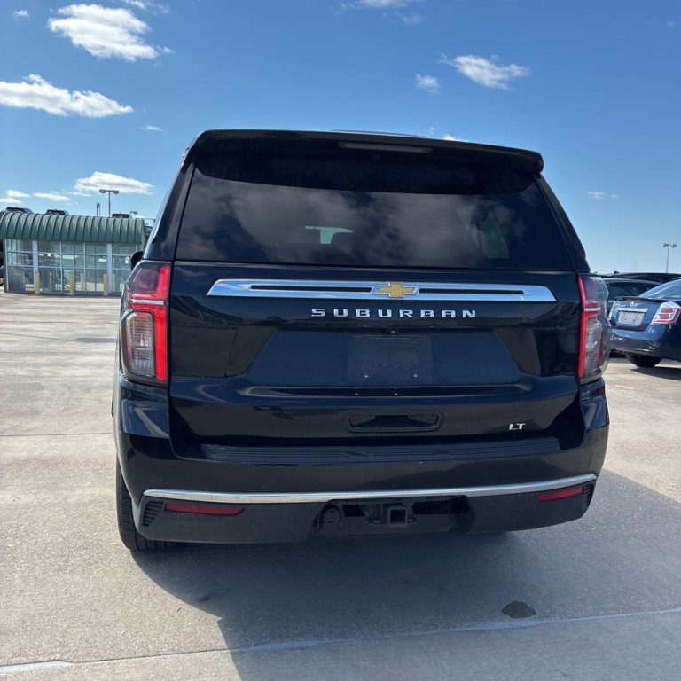 2021 Chevrolet Suburban Image 5