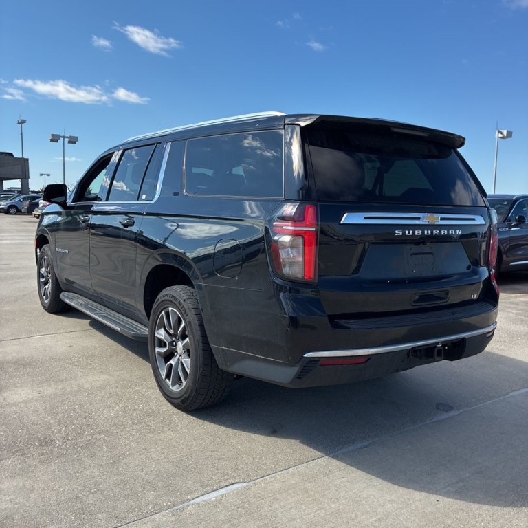 2021 Chevrolet Suburban Image 6