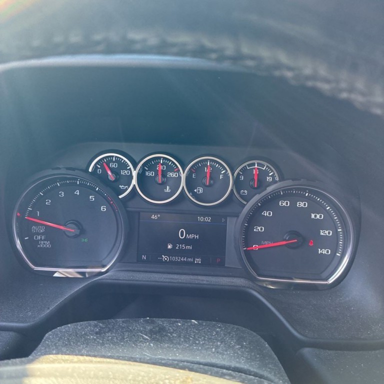 2021 Chevrolet Suburban Image 10