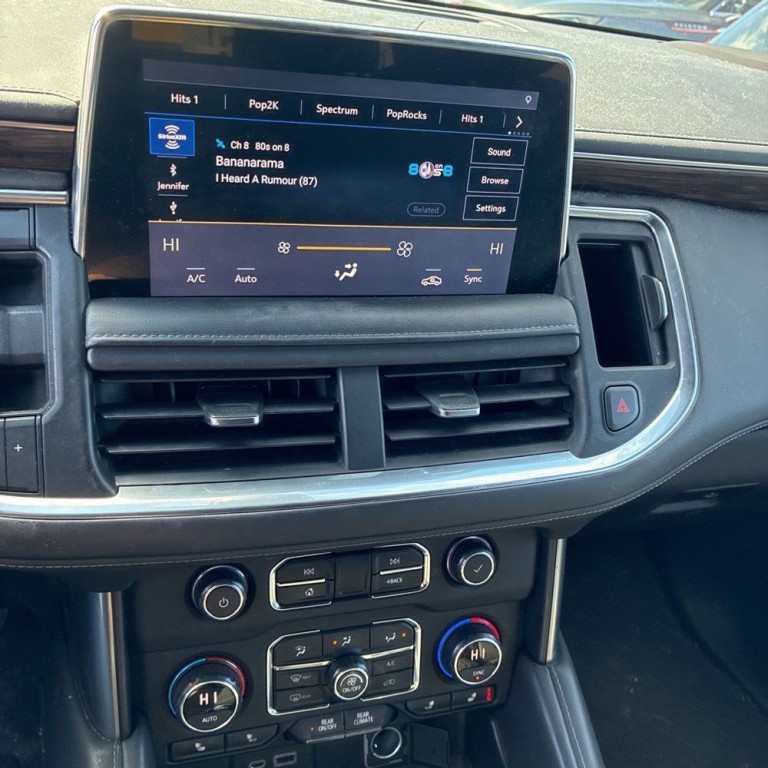 2021 Chevrolet Suburban Image 12