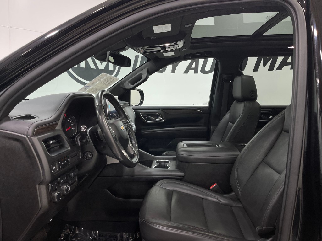 2021 Chevrolet Suburban Image 12