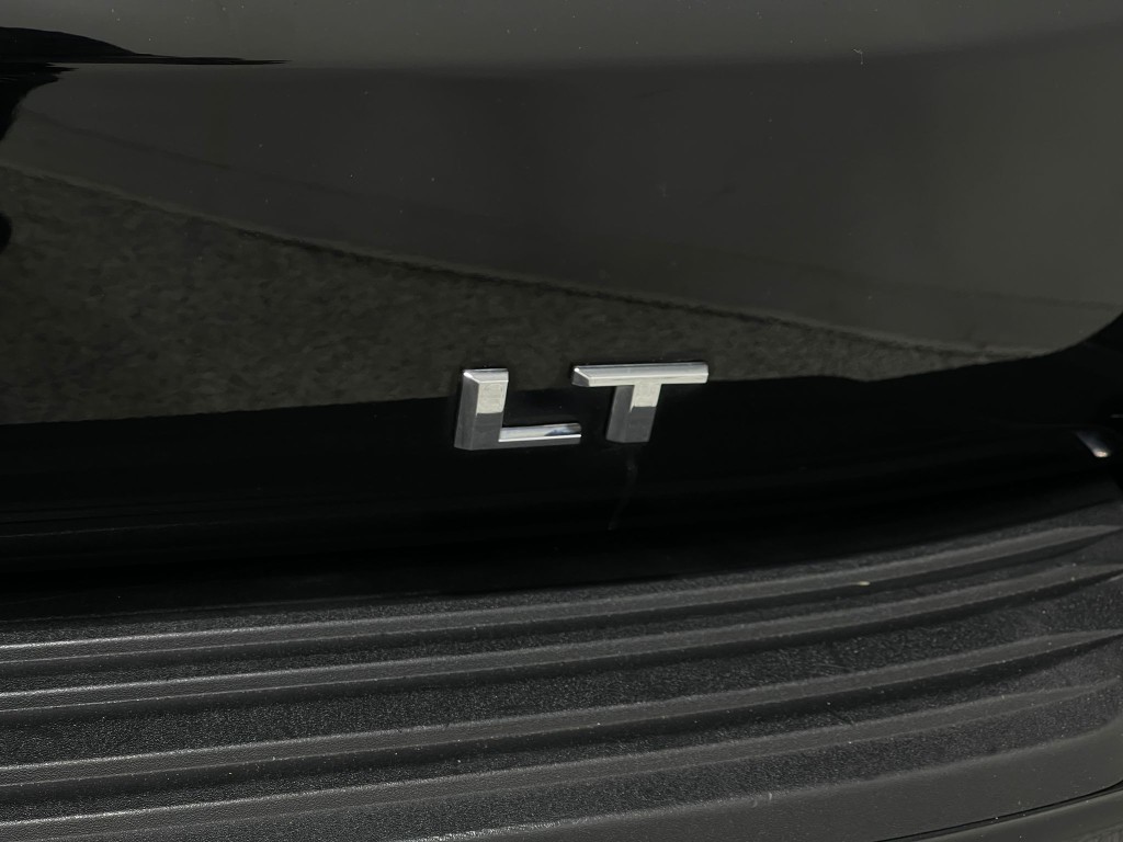 2021 Chevrolet Suburban Image 41