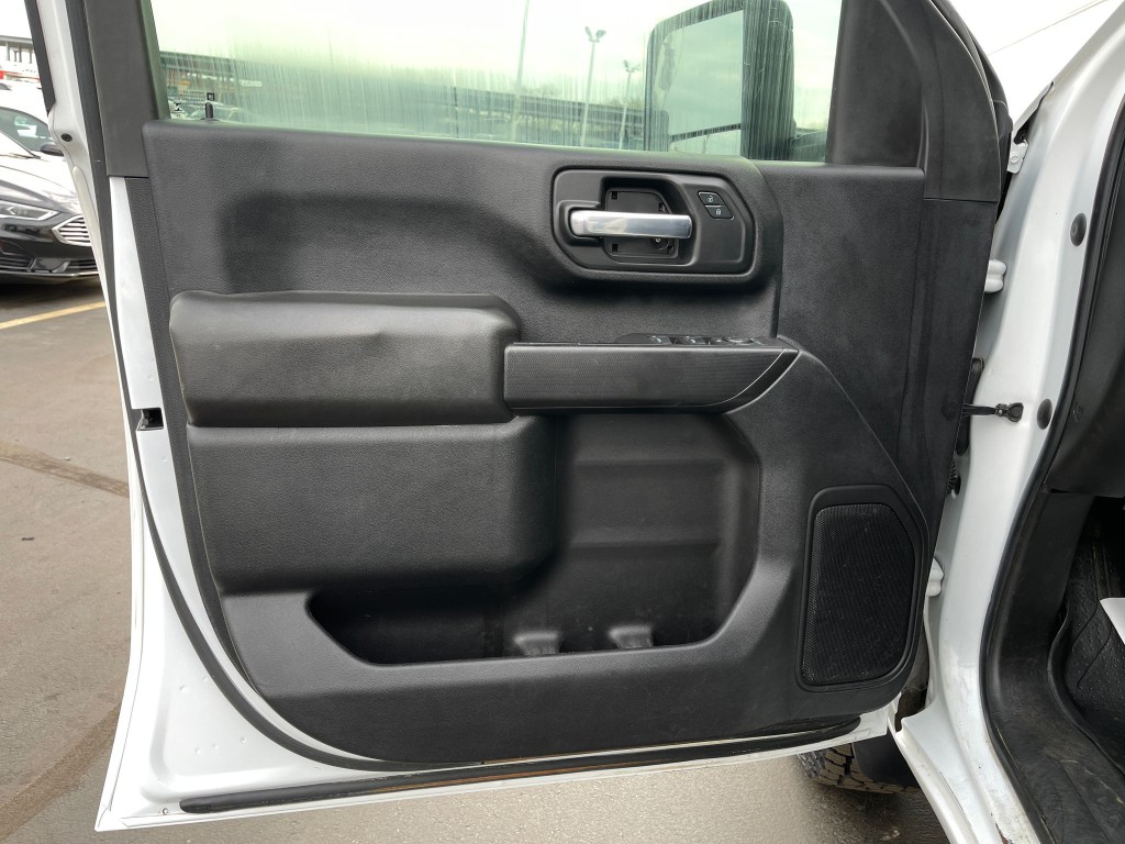 2021 Chevrolet Silverado 1500 Image 12
