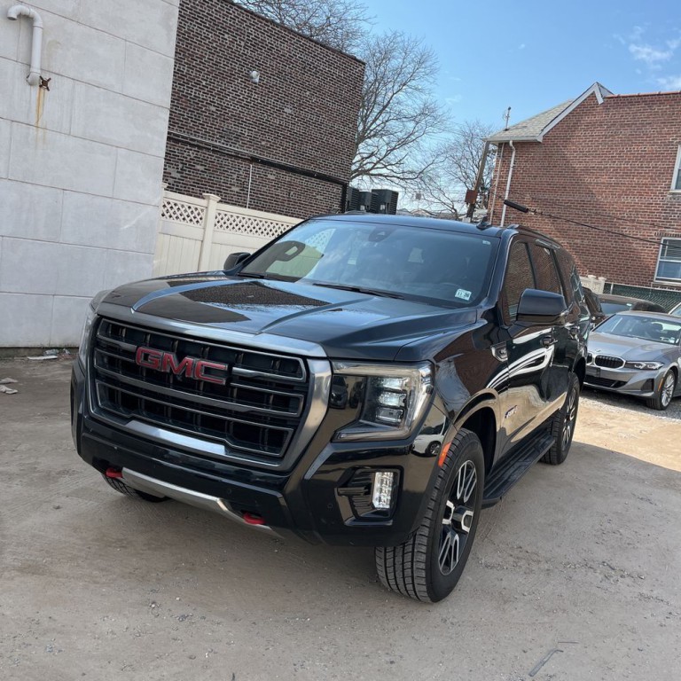 2021 GMC Yukon Image 2