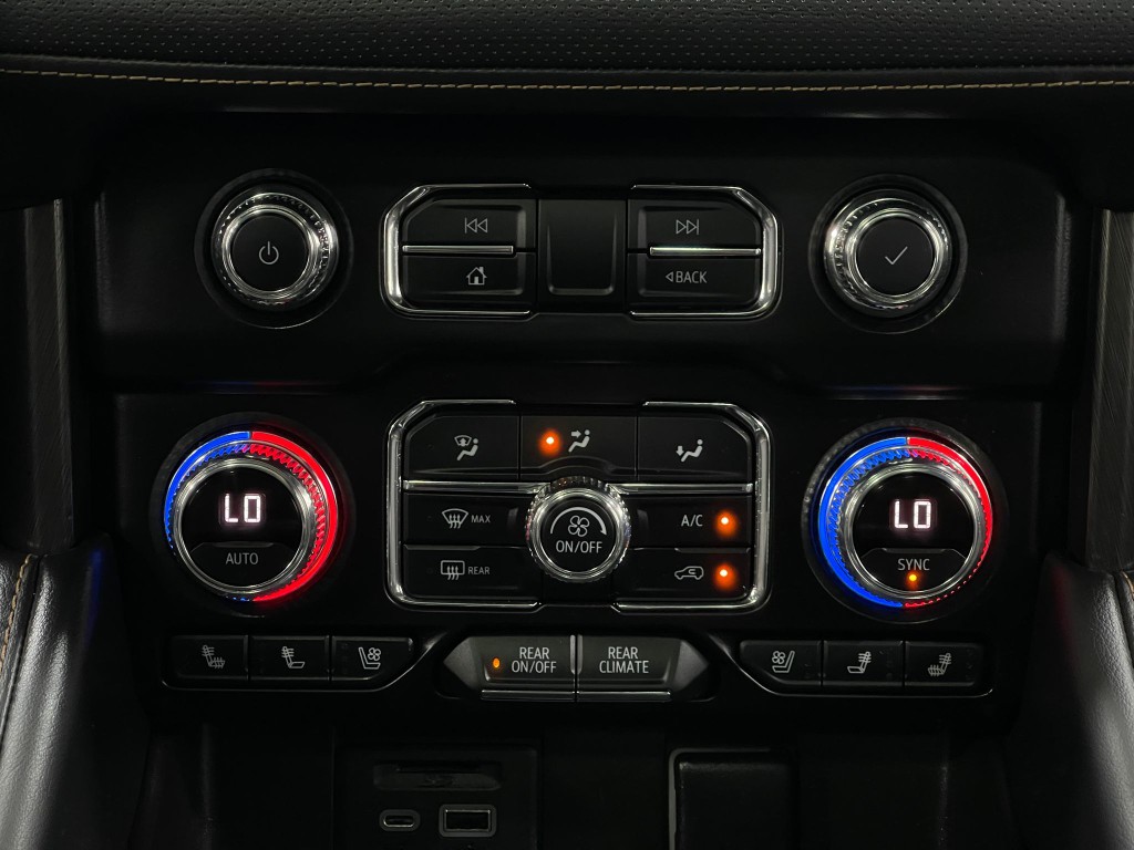 2021 GMC Yukon Image 24
